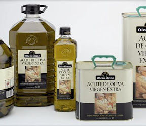 Expertos del Departamento de Química Orgánica de la Universidad de Córdoba trabajan en el diseño de una base de datos con información química que permita diferenciar la procedencia de los aceites de oliva virgen andaluces. 